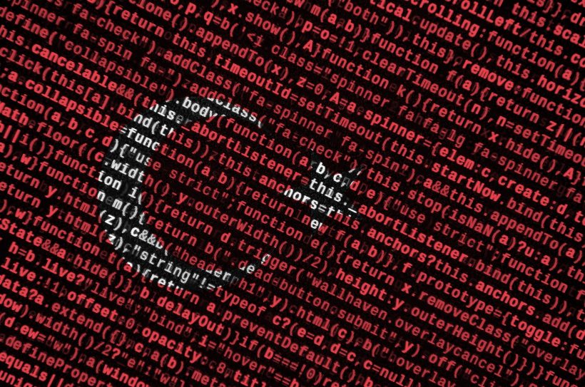 Layer 7 (İnternetin 7. Katmanı) Nedir? Turkey flag is depicted on the screen with the program code. The concept of modern technology and site development